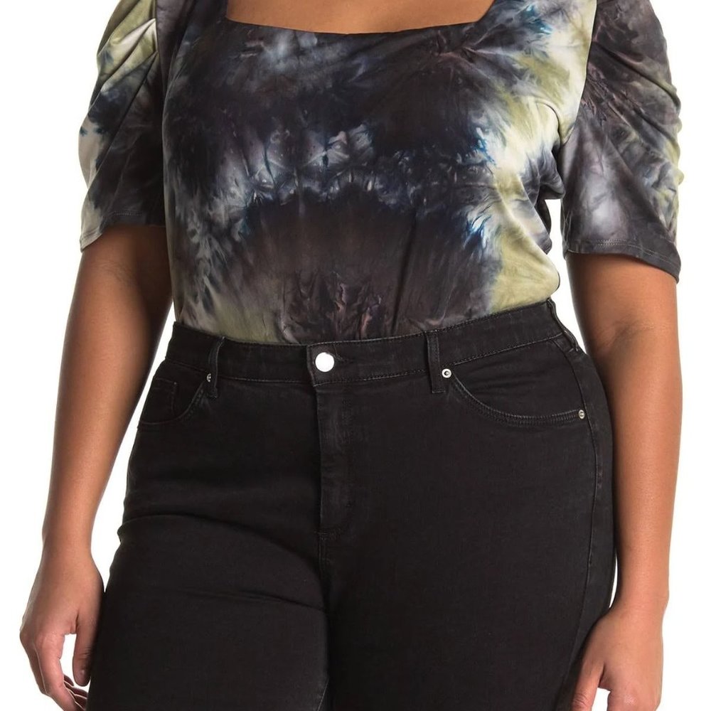 Socialite Curve Tie Dye bodysuit